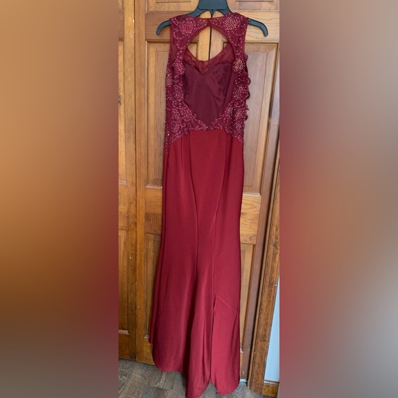 PROM DRESS - Picture 3 of 7